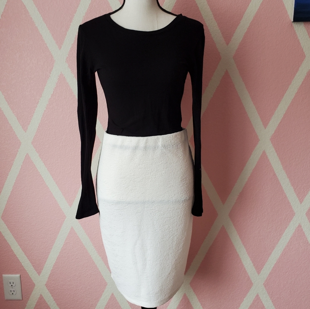 A'GACI White Pencil Skirt
